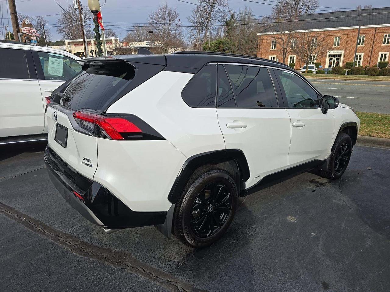 2024 Toyota RAV4 Hybrid XSE Knoxville TN