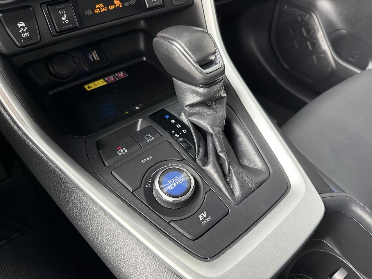 2024 Toyota RAV4 Hybrid XSE Knoxville TN