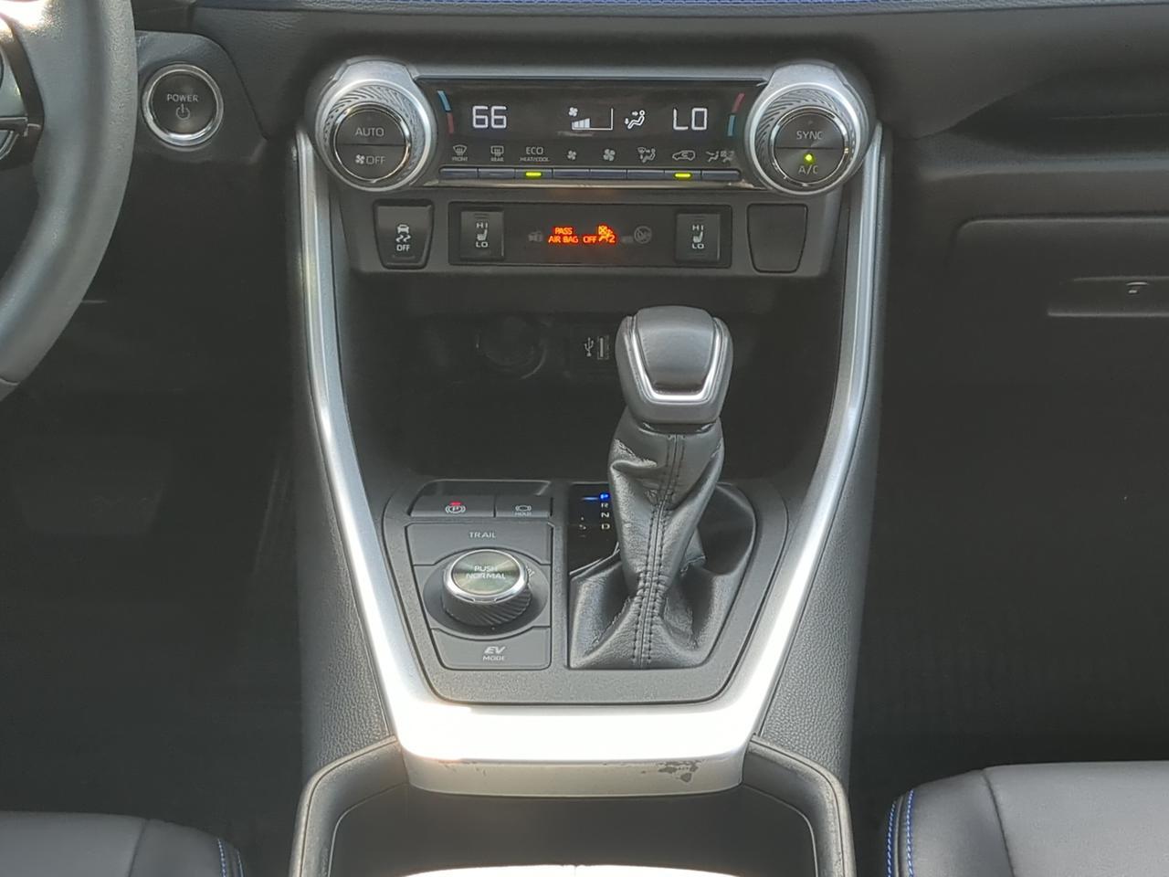 2024 Toyota RAV4 Hybrid XSE Appleton WI