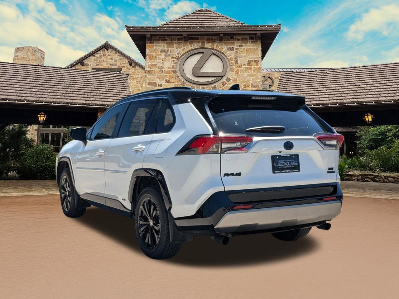 2024 Toyota RAV4 Hybrid XSE