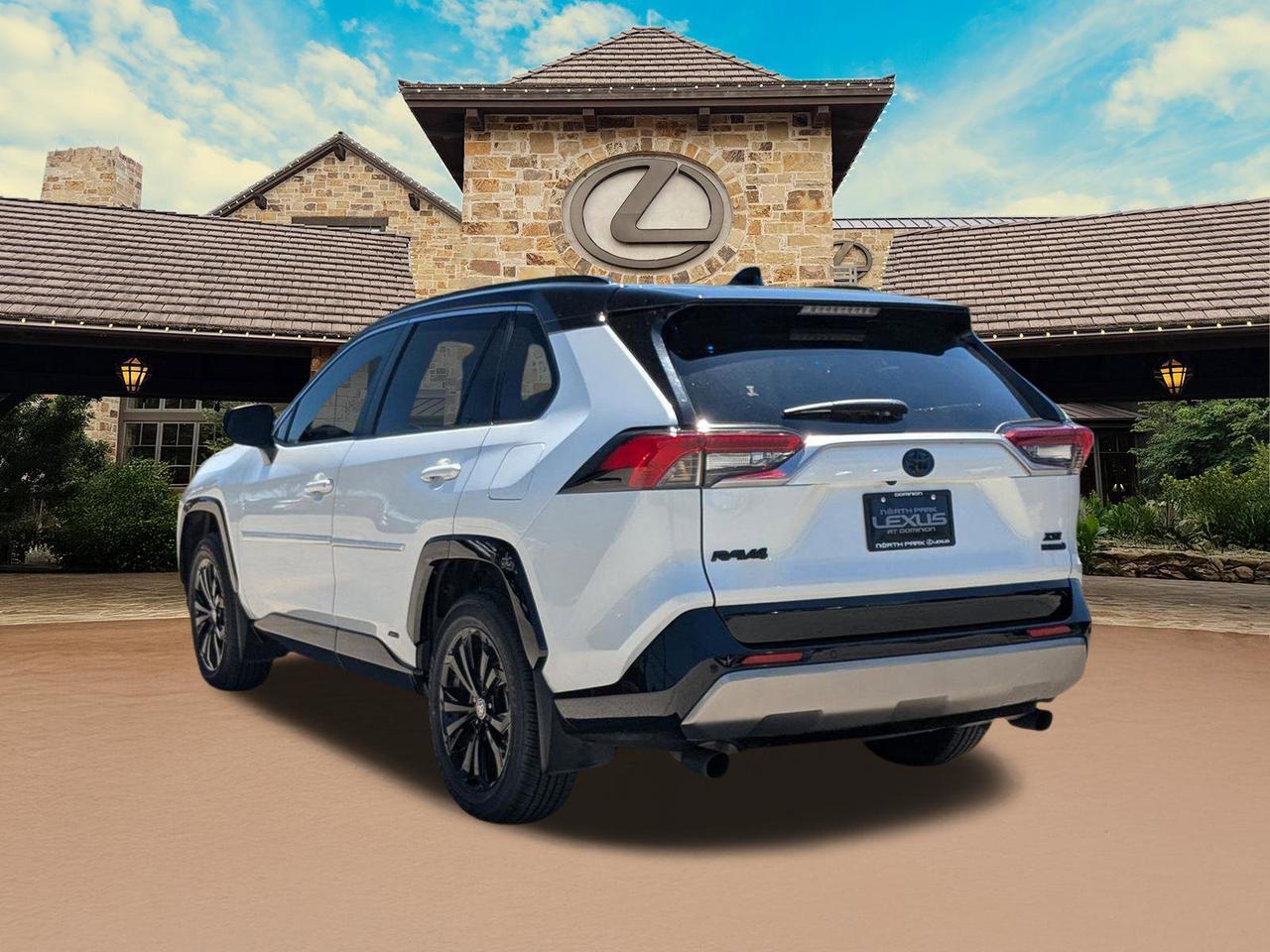 2024 Toyota RAV4 Hybrid XSE
