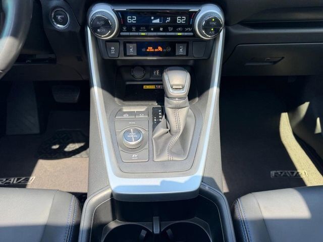 2024 Toyota RAV4 Hybrid XSE Farmington MO