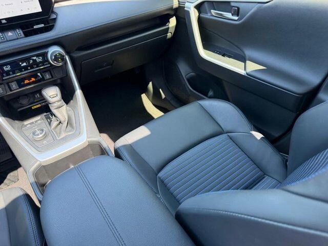 2024 Toyota RAV4 Hybrid XSE Farmington MO