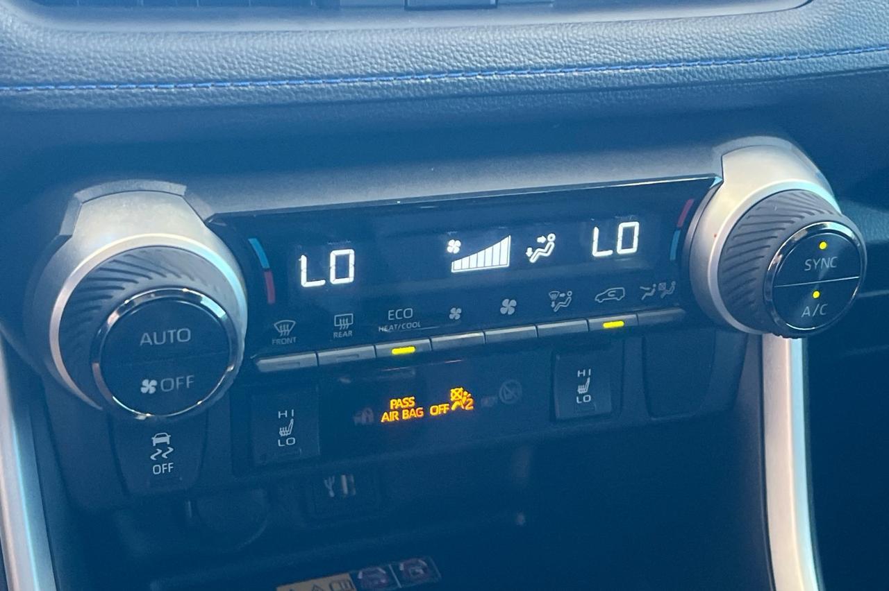 2024 Toyota RAV4 Hybrid XSE Ontario OR