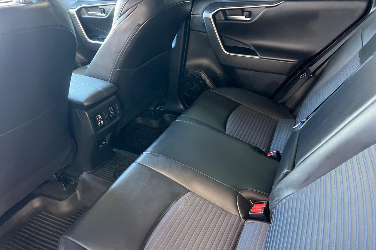 2024 Toyota RAV4 Hybrid XSE Ontario OR