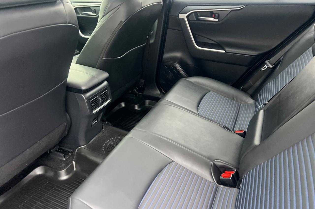 2024 Toyota RAV4 Hybrid XSE Ontario OR