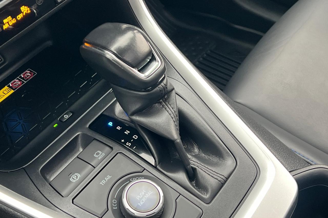 2024 Toyota RAV4 Hybrid XSE Ontario OR