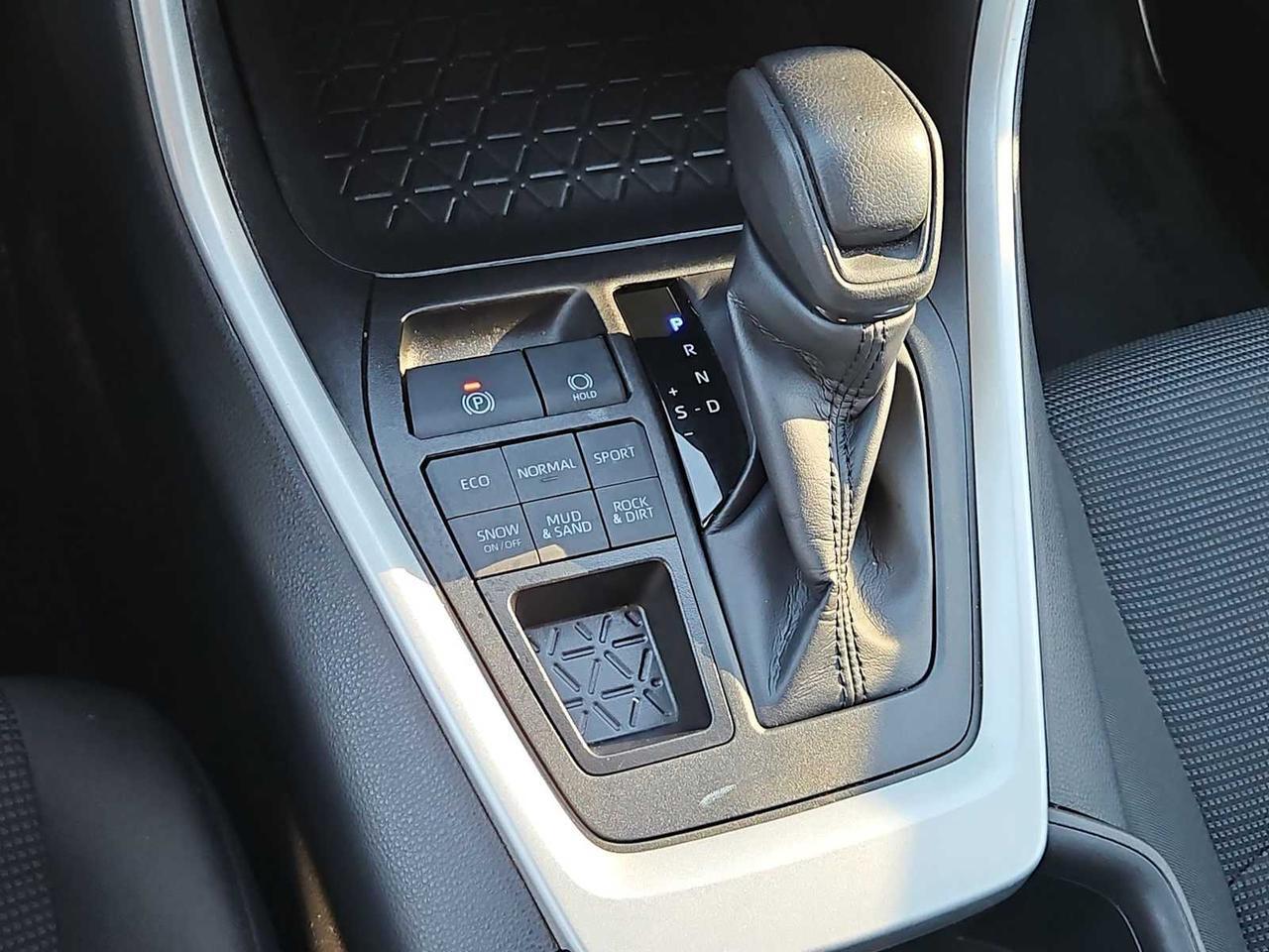 2024 Toyota RAV4 LE Irving TX