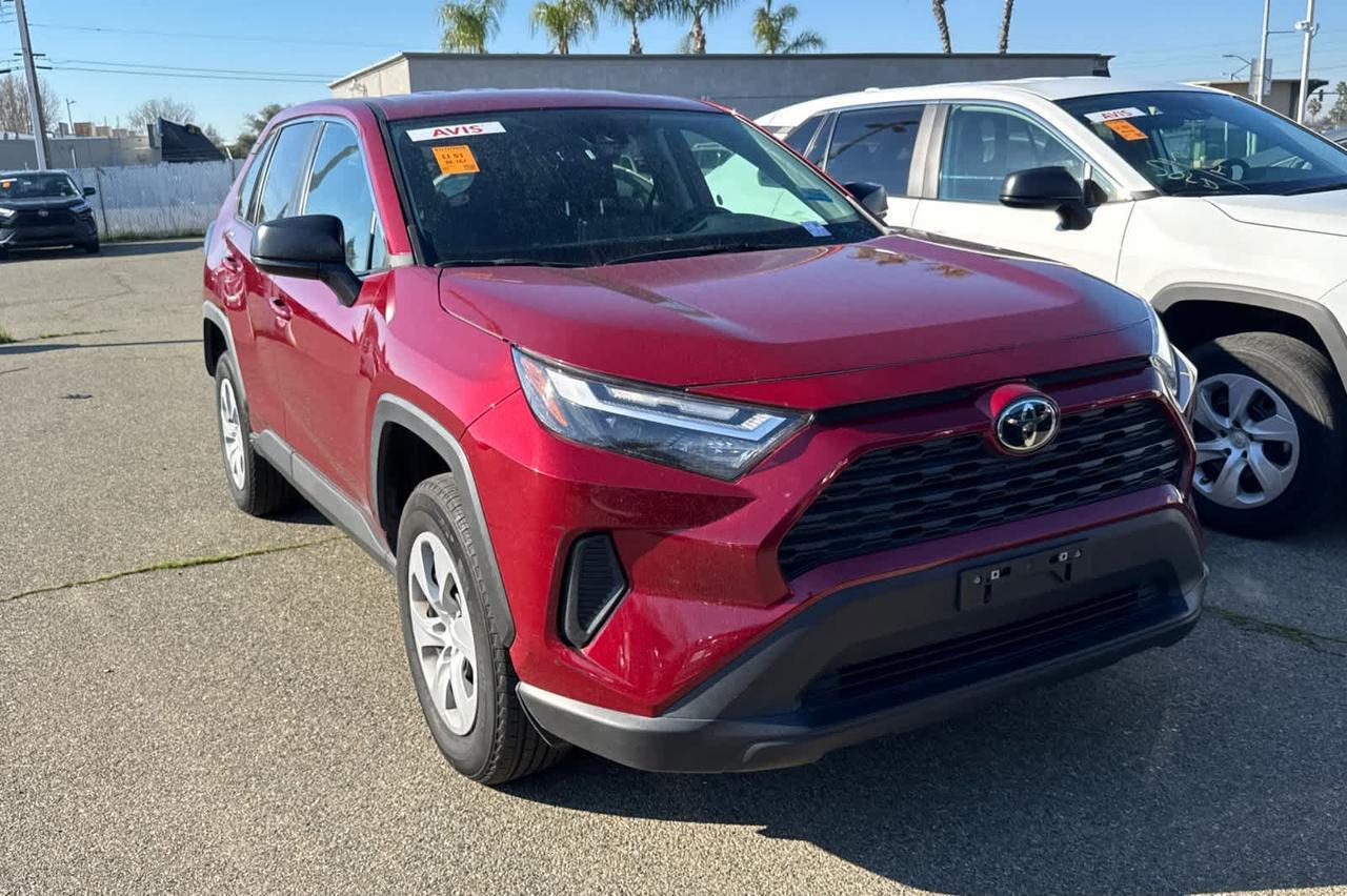2024 Toyota RAV4 LE