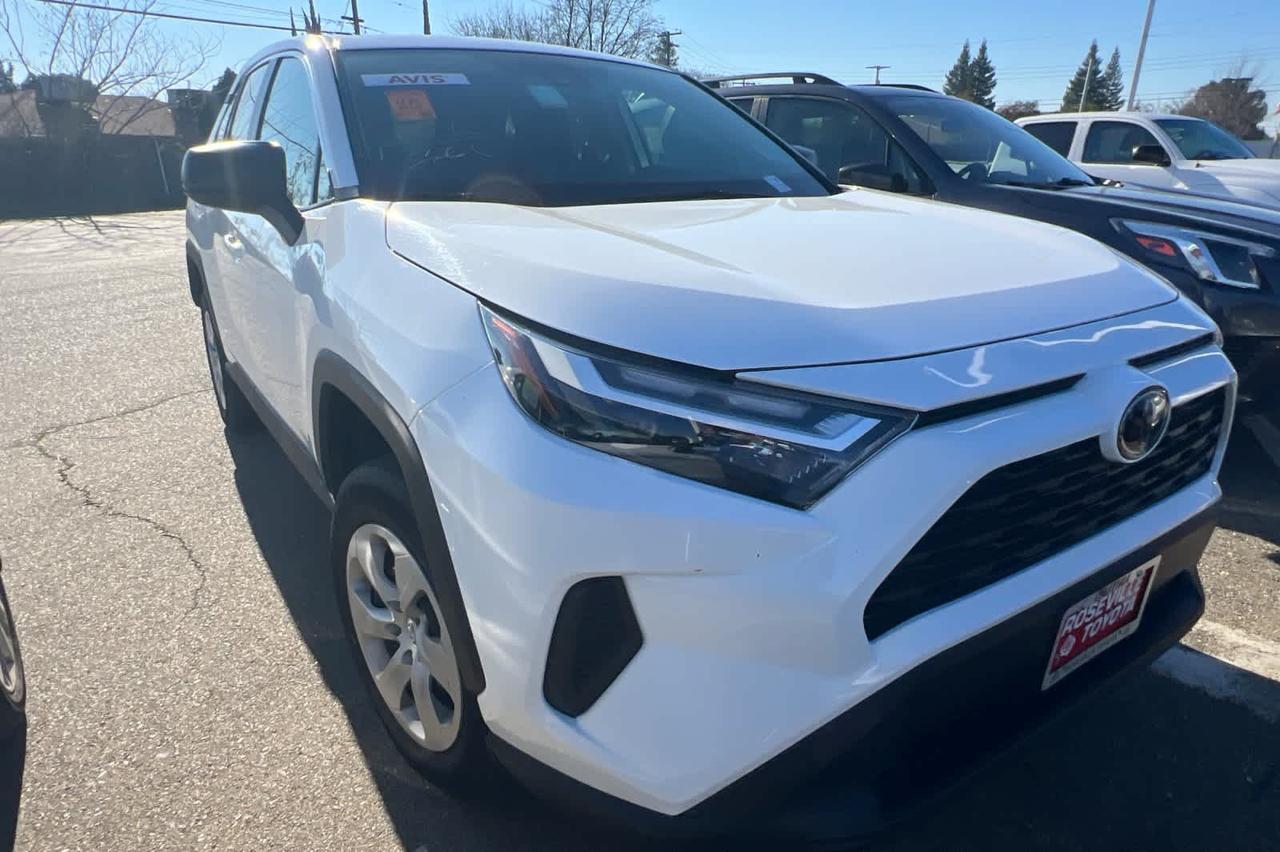 2024 Toyota RAV4 LE