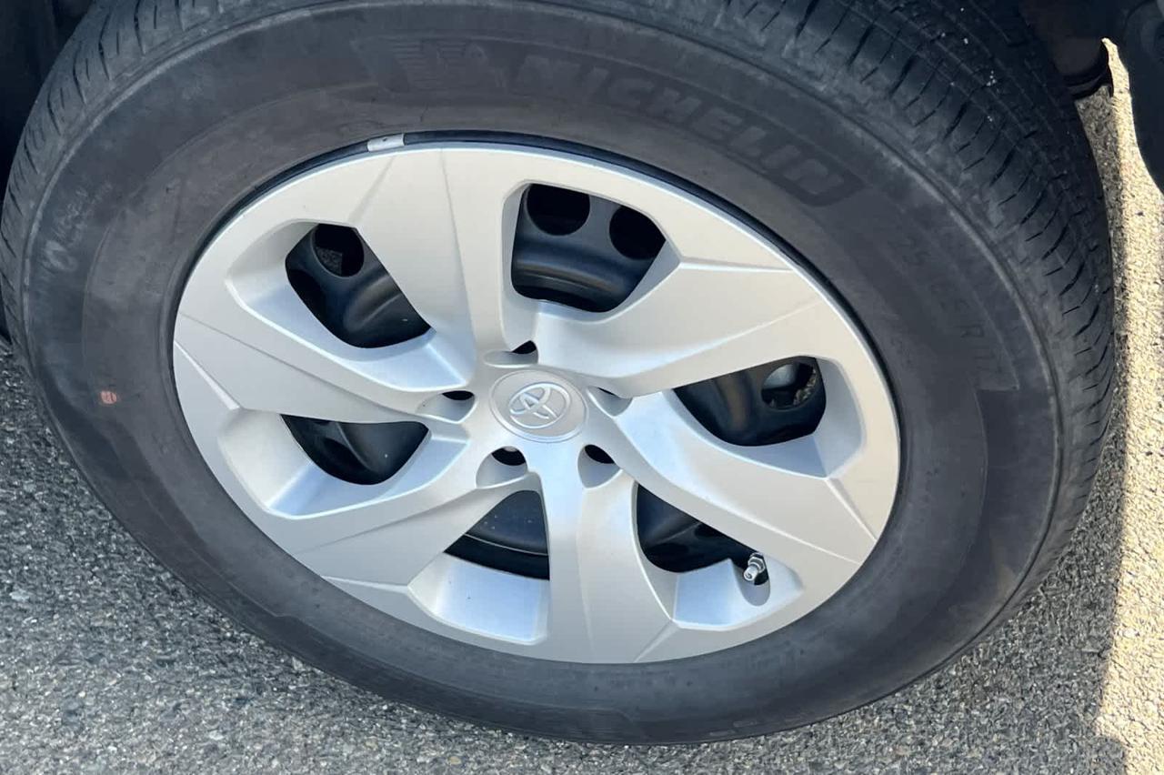 2024 Toyota RAV4 LE Roseville CA