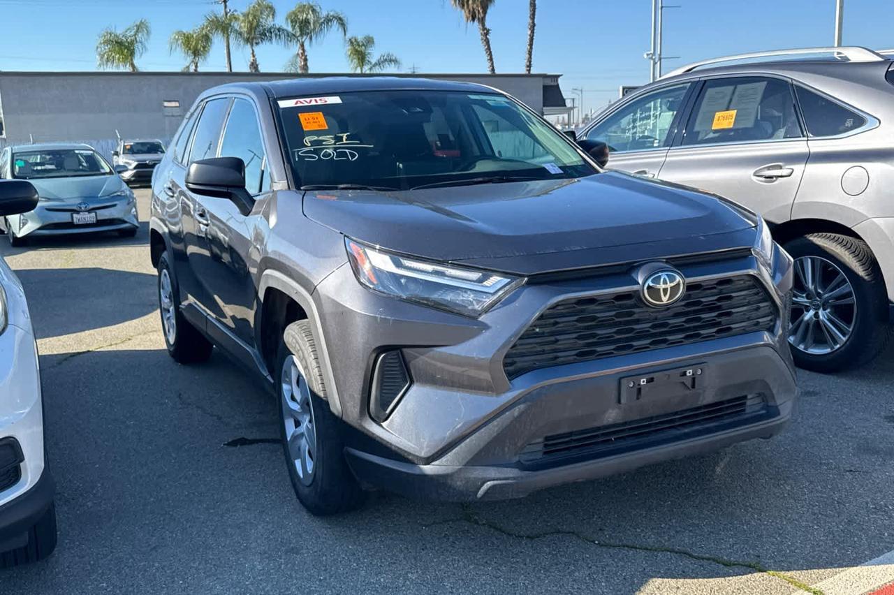 2024 Toyota RAV4 LE