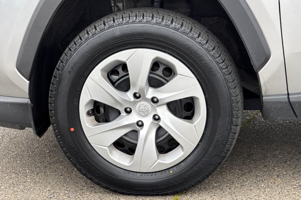 2024 Toyota RAV4 LE Roseville CA