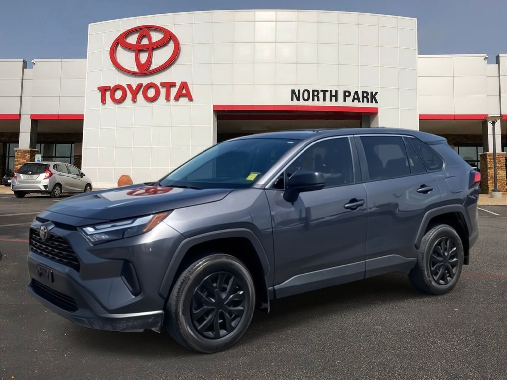 2024 Toyota RAV4 LE