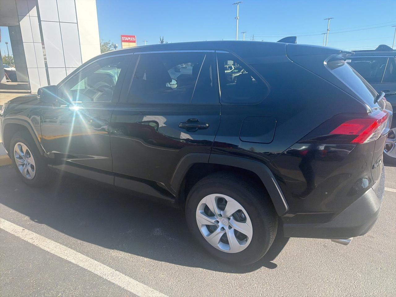 2024 Toyota RAV4 LE Ontario OR