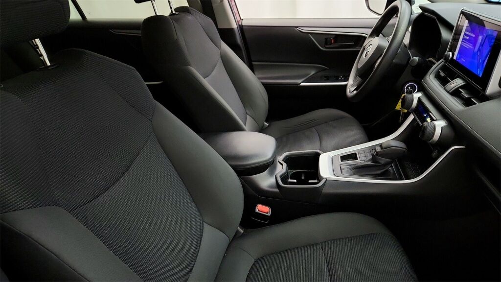 2024 Toyota RAV4 LE Laurel MD