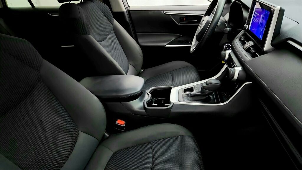 2024 Toyota RAV4 LE Laurel MD