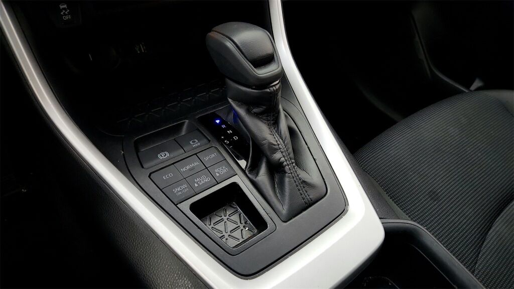 2024 Toyota RAV4 LE Laurel MD