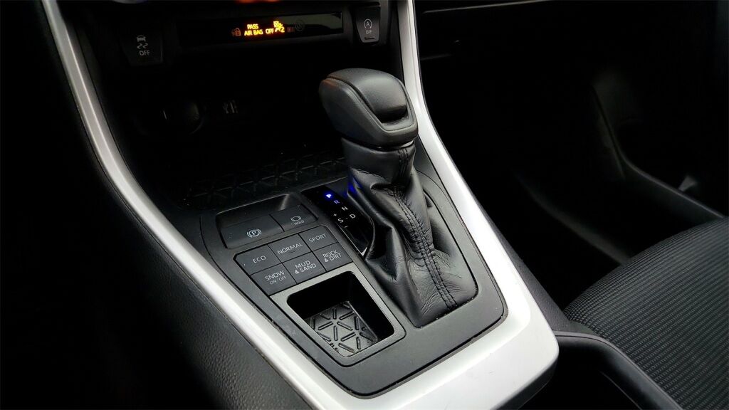 2024 Toyota RAV4 LE Laurel MD