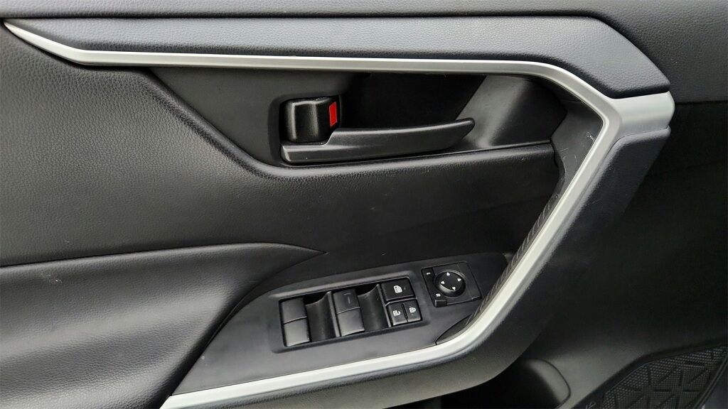 2024 Toyota RAV4 LE Laurel MD