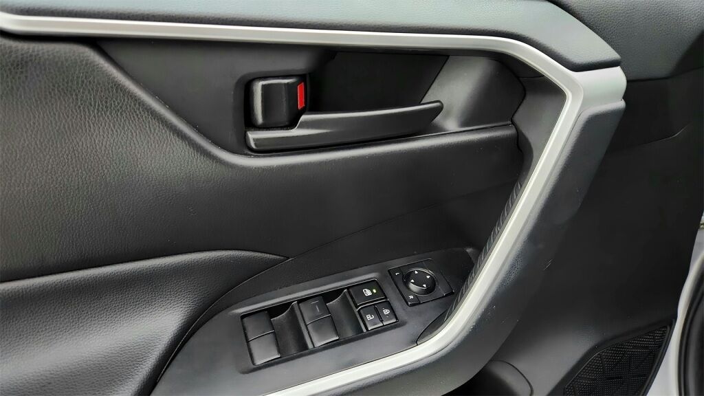 2024 Toyota RAV4 LE Laurel MD