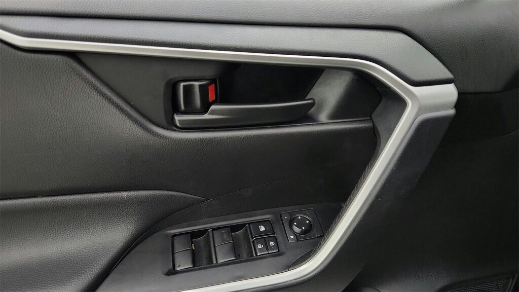 2024 Toyota RAV4 LE Laurel MD