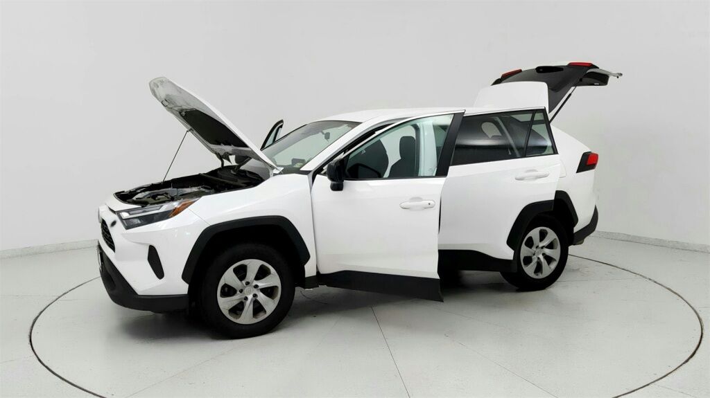 2024 Toyota RAV4 LE Laurel MD