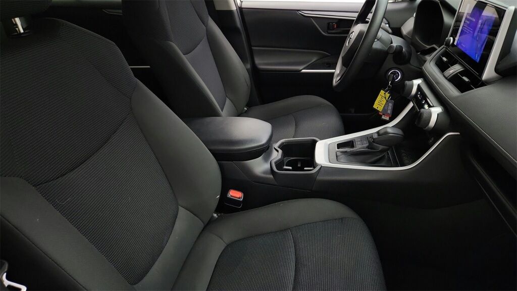 2024 Toyota RAV4 LE Laurel MD