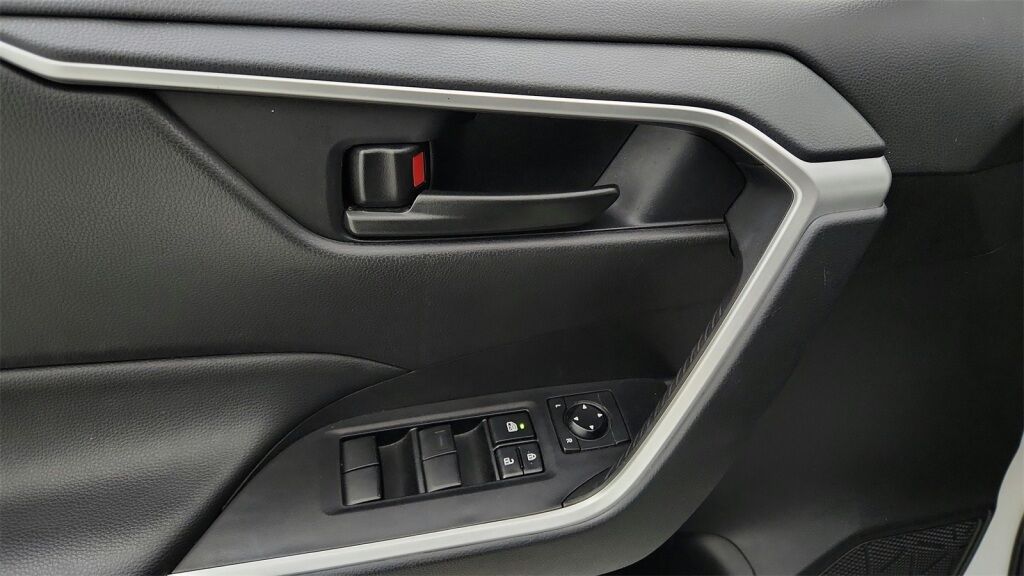 2024 Toyota RAV4 LE Laurel MD