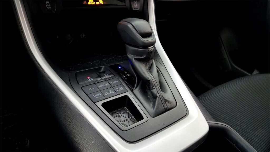 2024 Toyota RAV4 LE Laurel MD