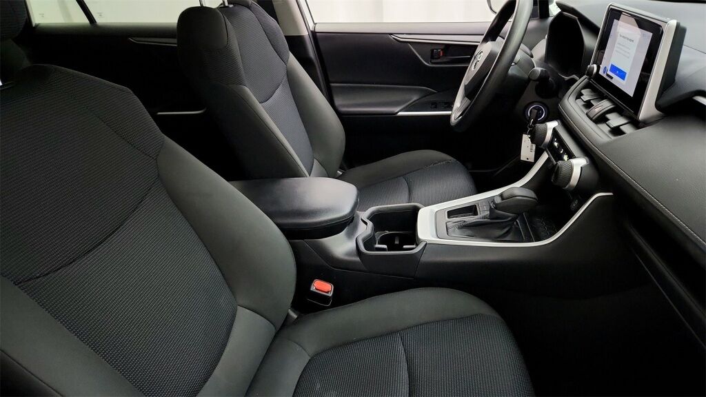 2024 Toyota RAV4 LE Laurel MD