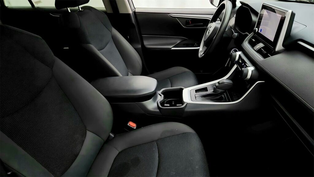 2024 Toyota RAV4 LE Laurel MD