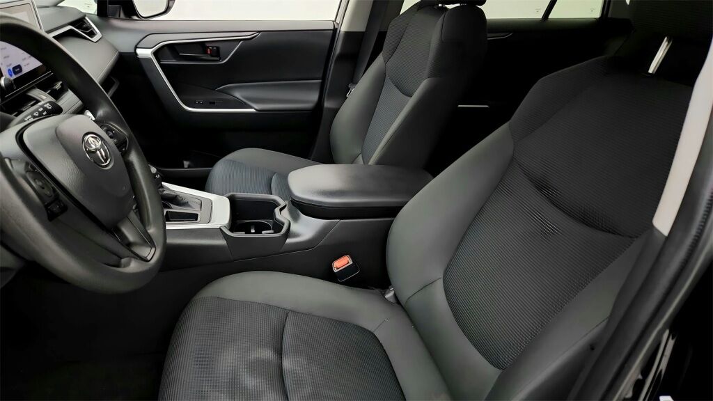 2024 Toyota RAV4 LE Laurel MD