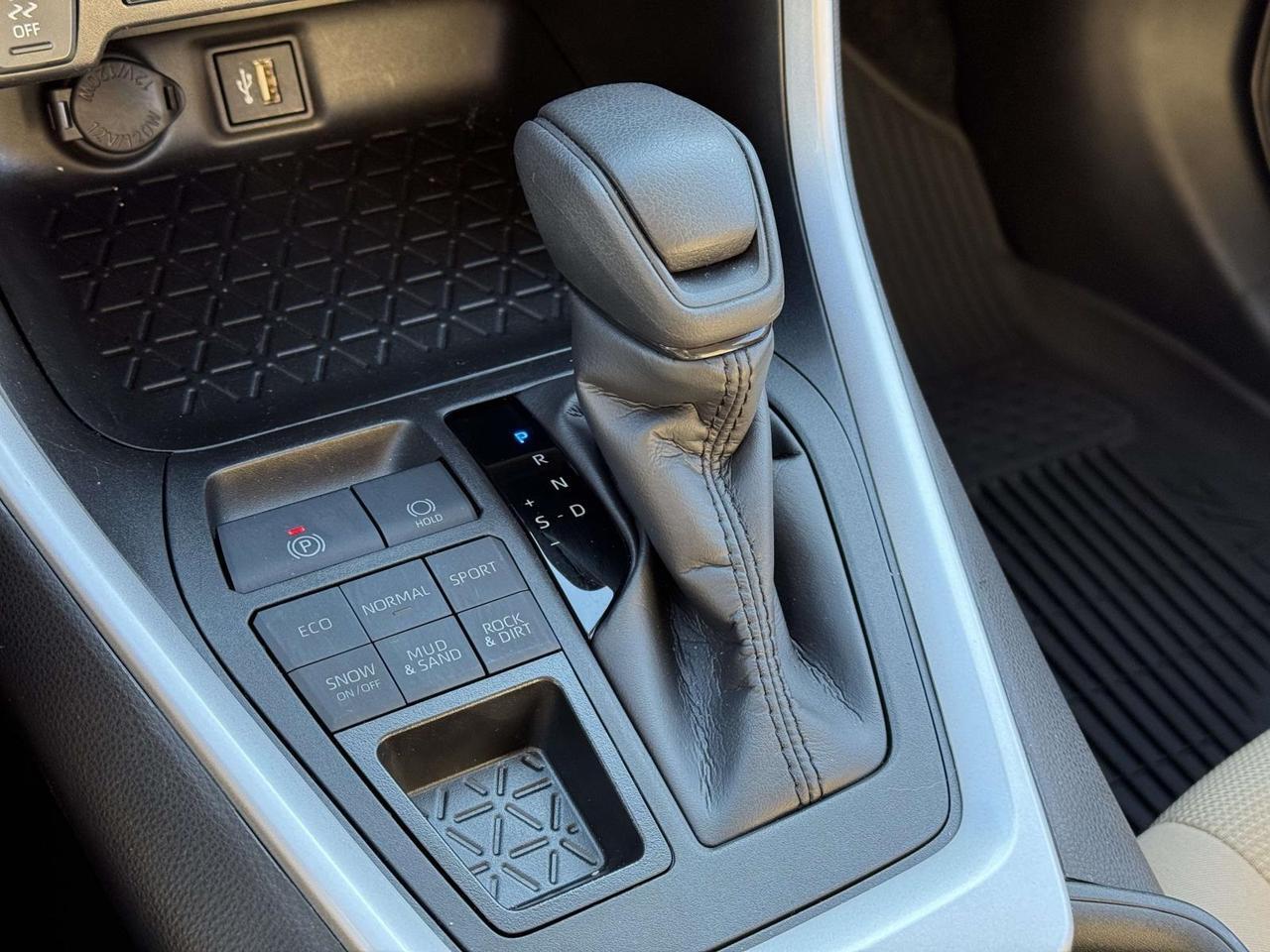 2024 Toyota RAV4 LE Fredericksburg VA