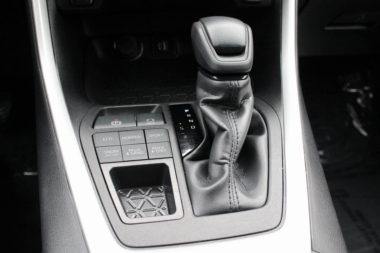 2024 Toyota RAV4 LE Stafford VA