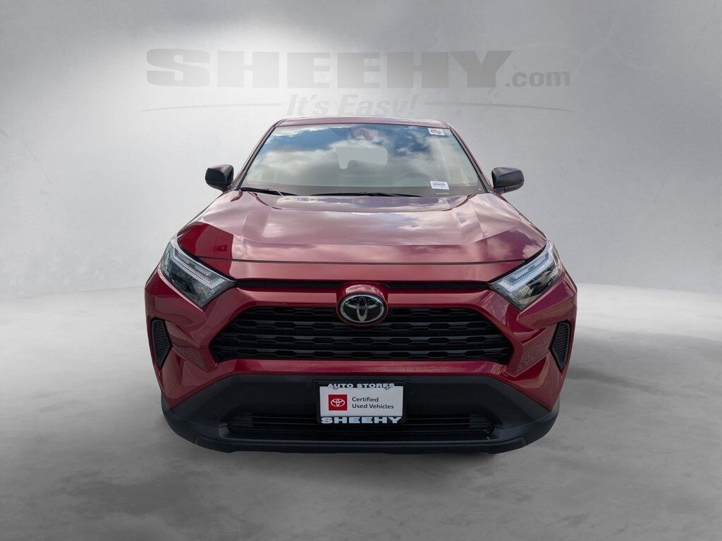 2024 Toyota RAV4 LE