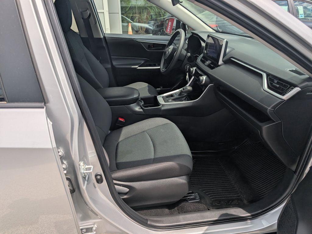 2024 Toyota RAV4 LE Cockeysville MD