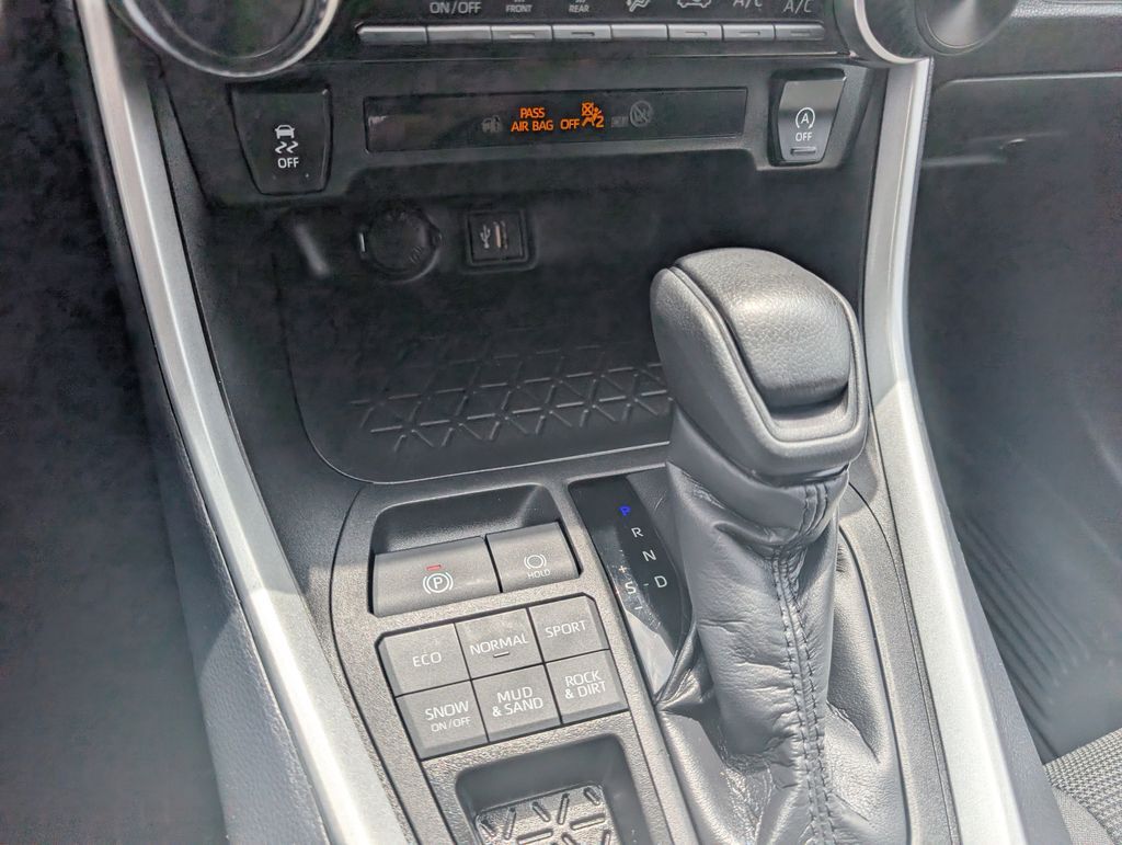 2024 Toyota RAV4 LE Cockeysville MD