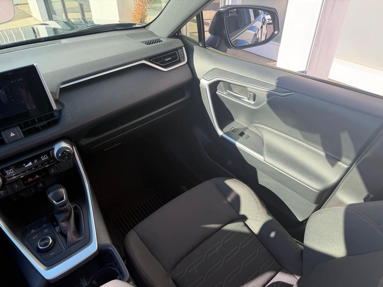 2024 Toyota RAV4 Prime SE Gladstone OR