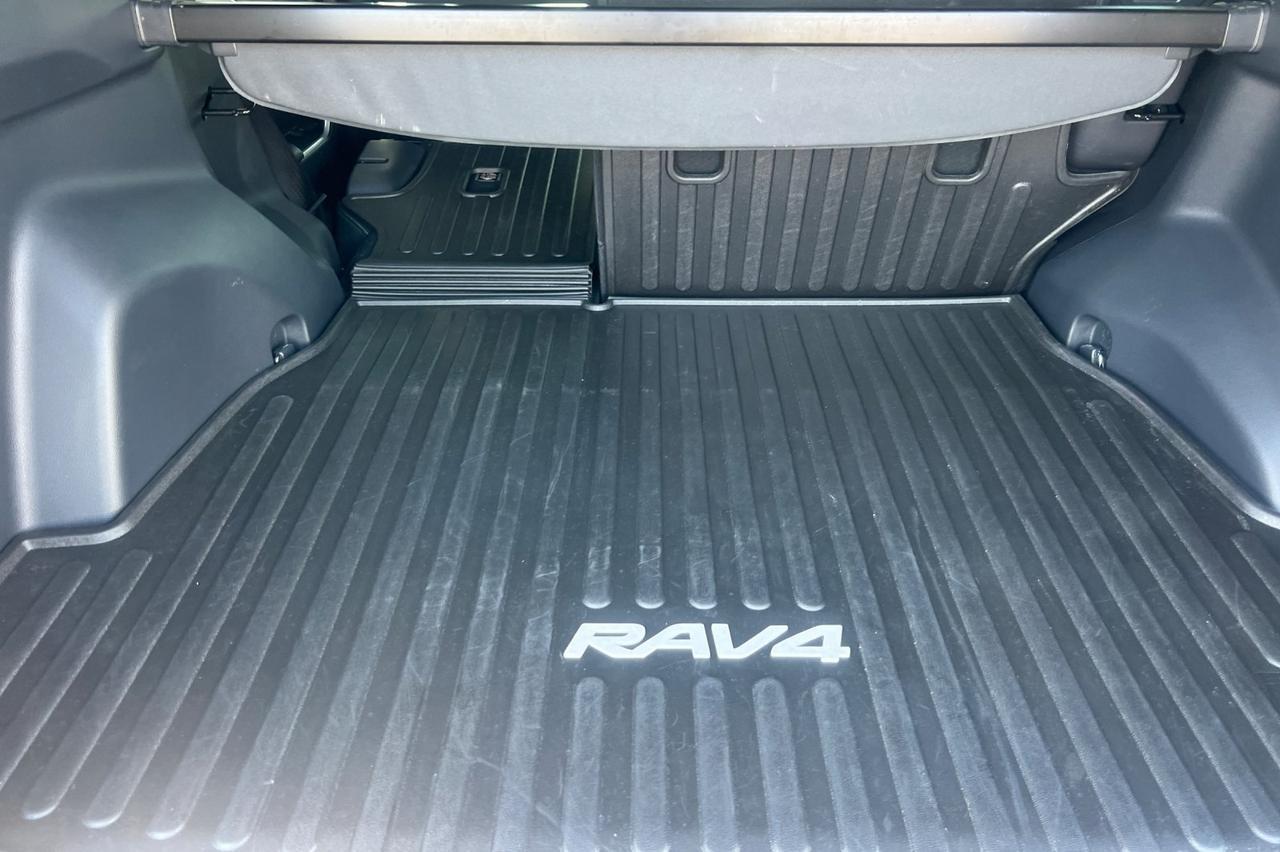 2024 Toyota RAV4 Prime SE Ontario OR