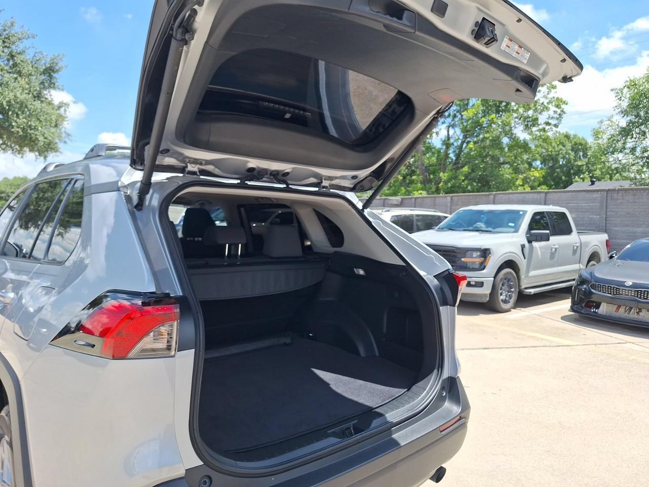 2024 Toyota RAV4 XLE Hurst TX