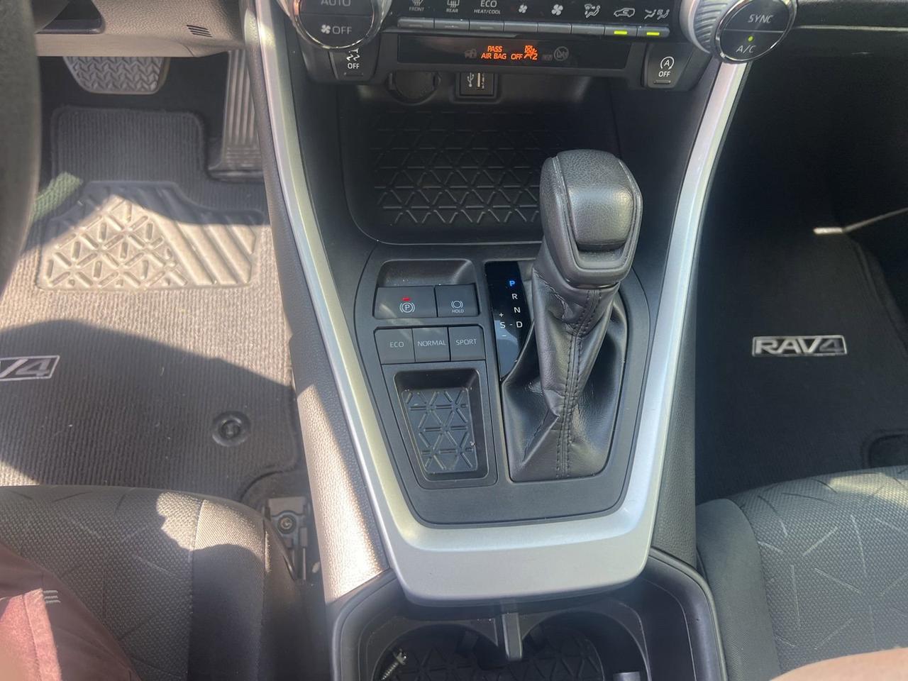 2024 Toyota RAV4 XLE Hurst TX