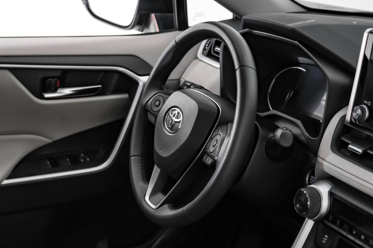 2024 Toyota RAV4 XLE PREMIUM TOYOTA SAFETY SENSE BLIND SPOT LANE DEPARTURE PRE CO Carrollton TX