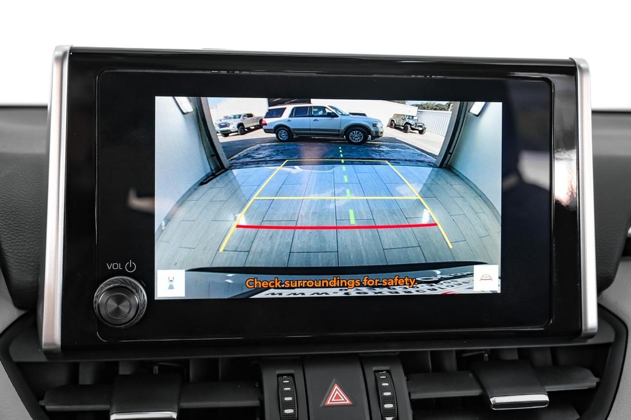 2024 Toyota RAV4 XLE PREMIUM TOYOTA SAFETY SENSE BLIND SPOT LANE DEPARTURE PRE CO Carrollton TX