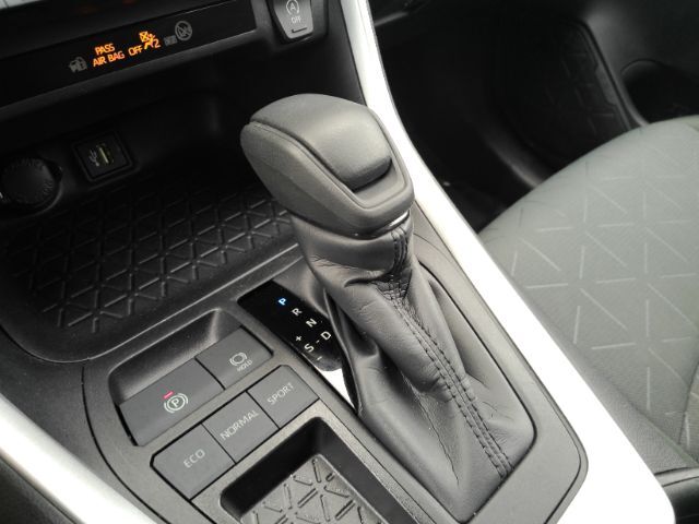 2024 Toyota RAV4 XLE Plano TX