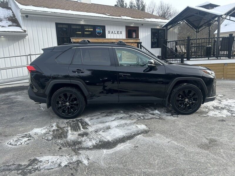 2024 Toyota RAV4 XLE Premium - 1 OWNER - COLD WEATHER PACKAGE Whitinsville MA