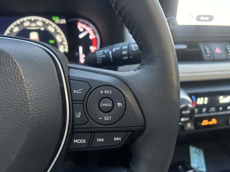 2024 Toyota RAV4 XLE Premium - 1 OWNER - COLD WEATHER PACKAGE Webster MA