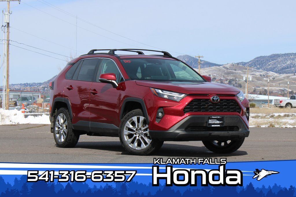 2024 Toyota RAV4 XLE Premium