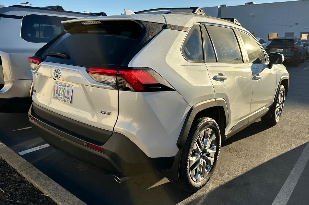 2024 Toyota RAV4 XLE Premium