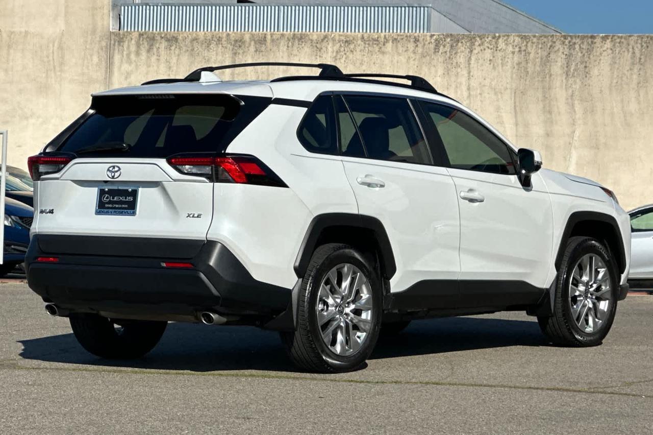 2024 Toyota RAV4 XLE Premium